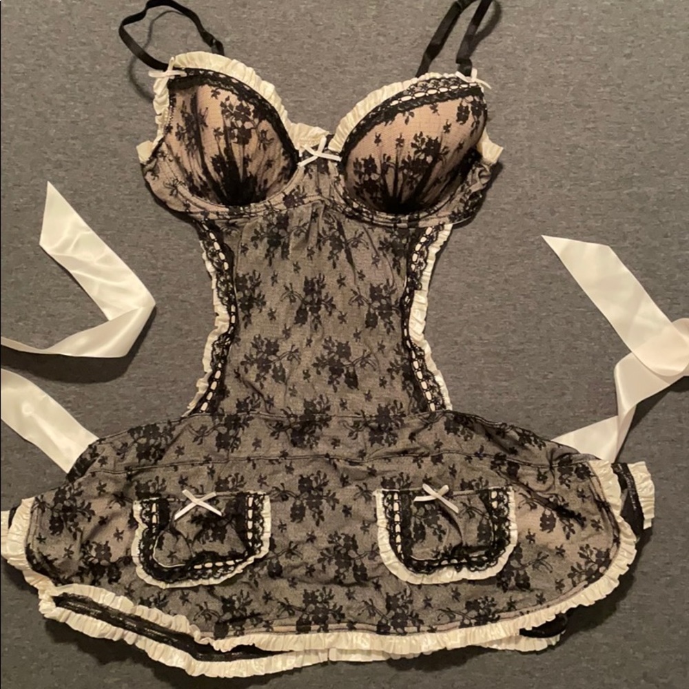 Lingerie lot 34B/S